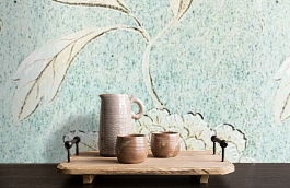 Обои Jasperpeony-Balticblue-Wp фото в интерьере коридора превью