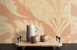 Обои Venetiandamask-Terracotta фото в интерьере коридора превью