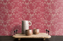 Обои Blossom Wallpaper Coral 1 фото в интерьере коридора превью
