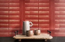 Обои Plantatiom Lacquer PL05 фото в интерьере коридора превью