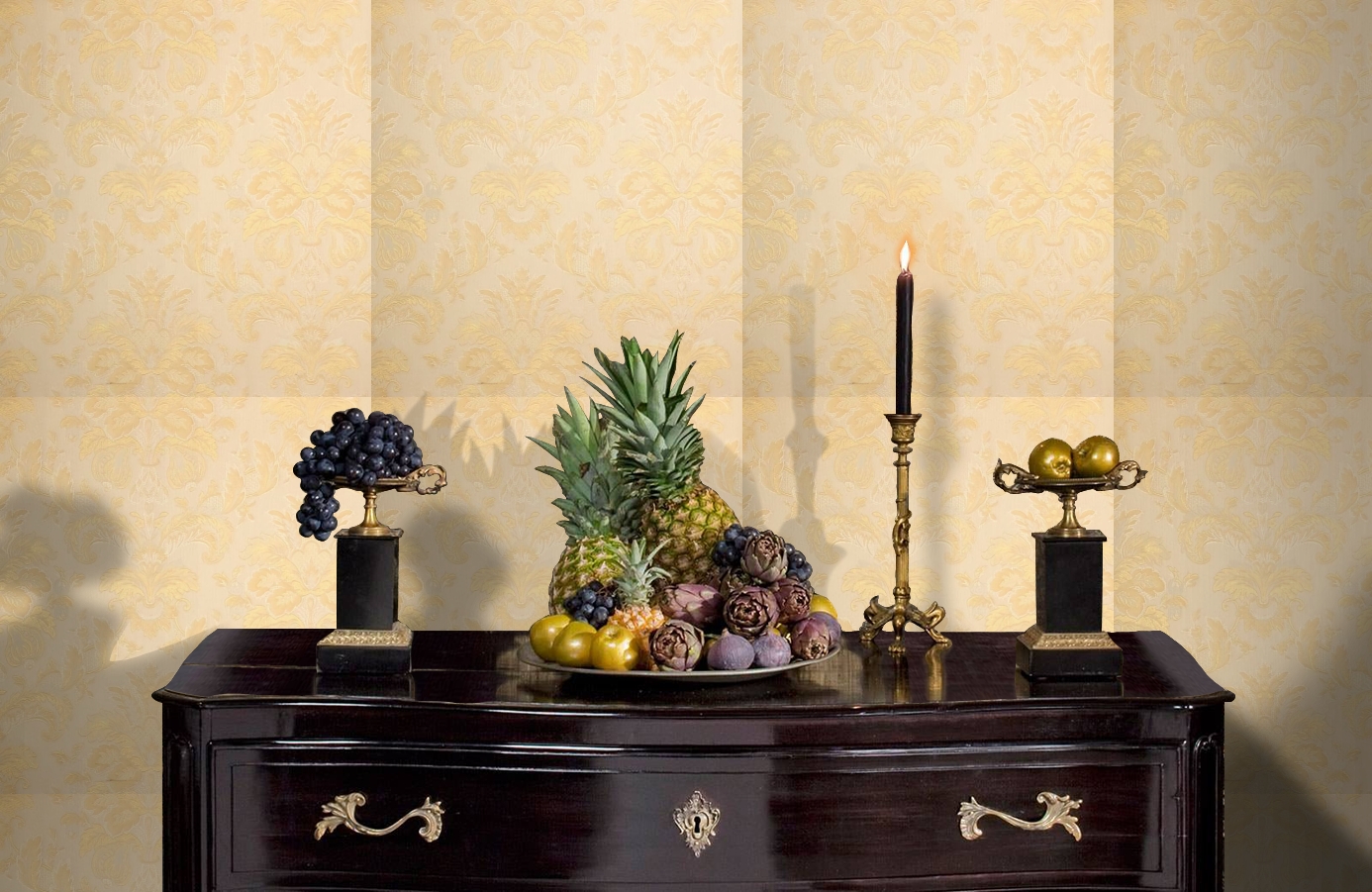 Обои Bergamo Honey-103 фото в интерьере гостиной