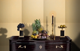 Обои Como Honey-103 фото в интерьере гостиной превью