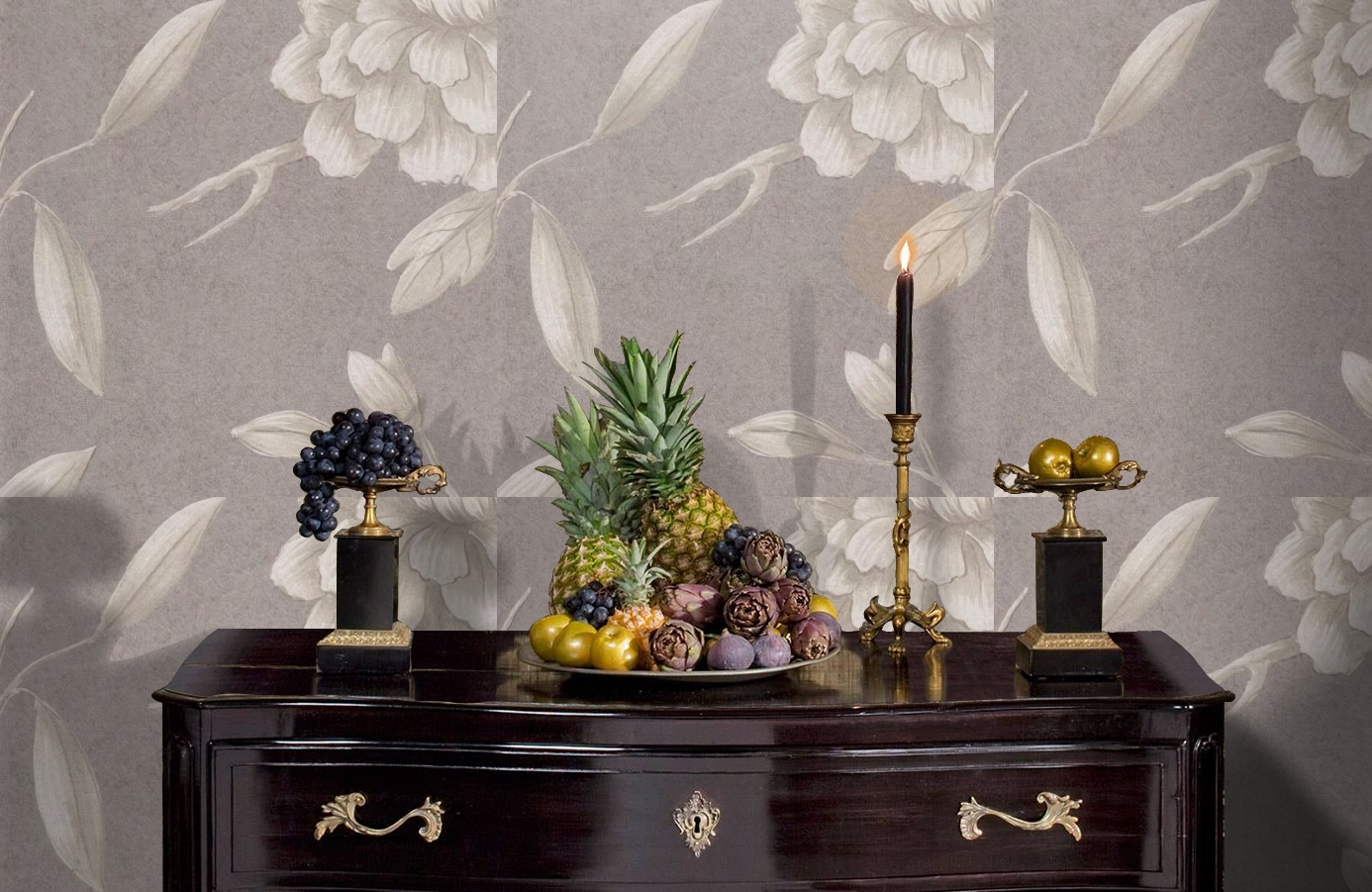 Обои Jasper Peony Metallic 3 фото в интерьере гостиной