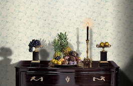 Обои Aviary Toile La Mer Fabri фото в интерьере гостиной превью