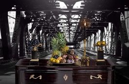 Обои P020901-9 фото в интерьере гостиной превью