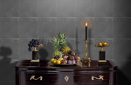 Обои Camelot Plaster фото в интерьере гостиной превью