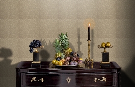 Обои Torso 18-Brass фото в интерьере гостиной превью