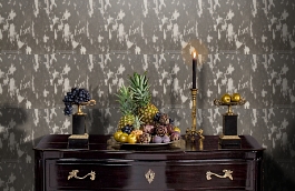 Обои Crackle Charcoal фото в интерьере гостиной превью