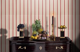 Обои Remi Stripe Rouge фото в интерьере гостиной превью