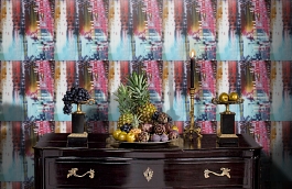 Обои W25.0001.W01 STAMPS W-01 фото в интерьере гостиной превью