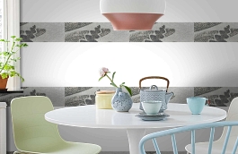 Обои macro-005 fern silver фото в интерьере кухни превью