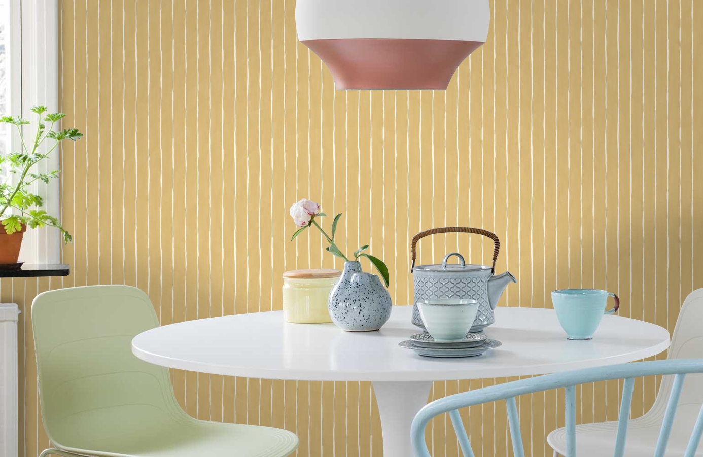 Обои 110/2010 фото в интерьере кухни