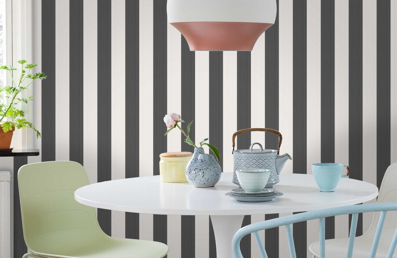 Обои 110/4025 фото в интерьере кухни