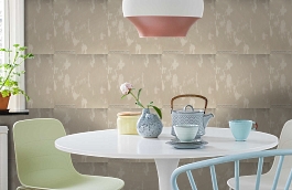 Обои Crackle Linen PE02 фото в интерьере кухни превью