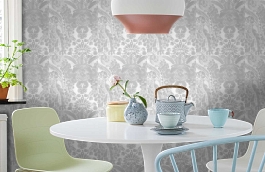 Обои Kew Charcoal фото в интерьере кухни превью