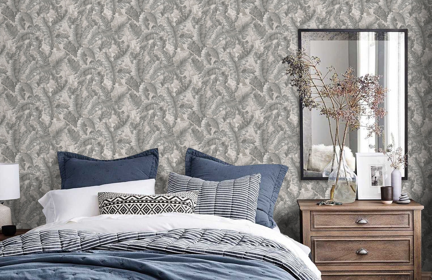 Обои RDT2201-3 фото в интерьере спальни