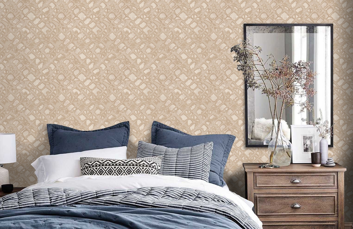 Обои RDT2202-3 фото в интерьере спальни