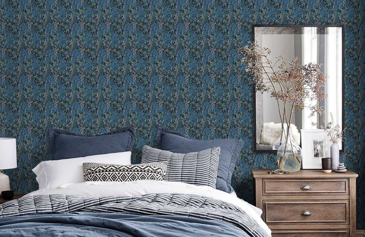 Обои RDT2204-8 фото в интерьере спальни