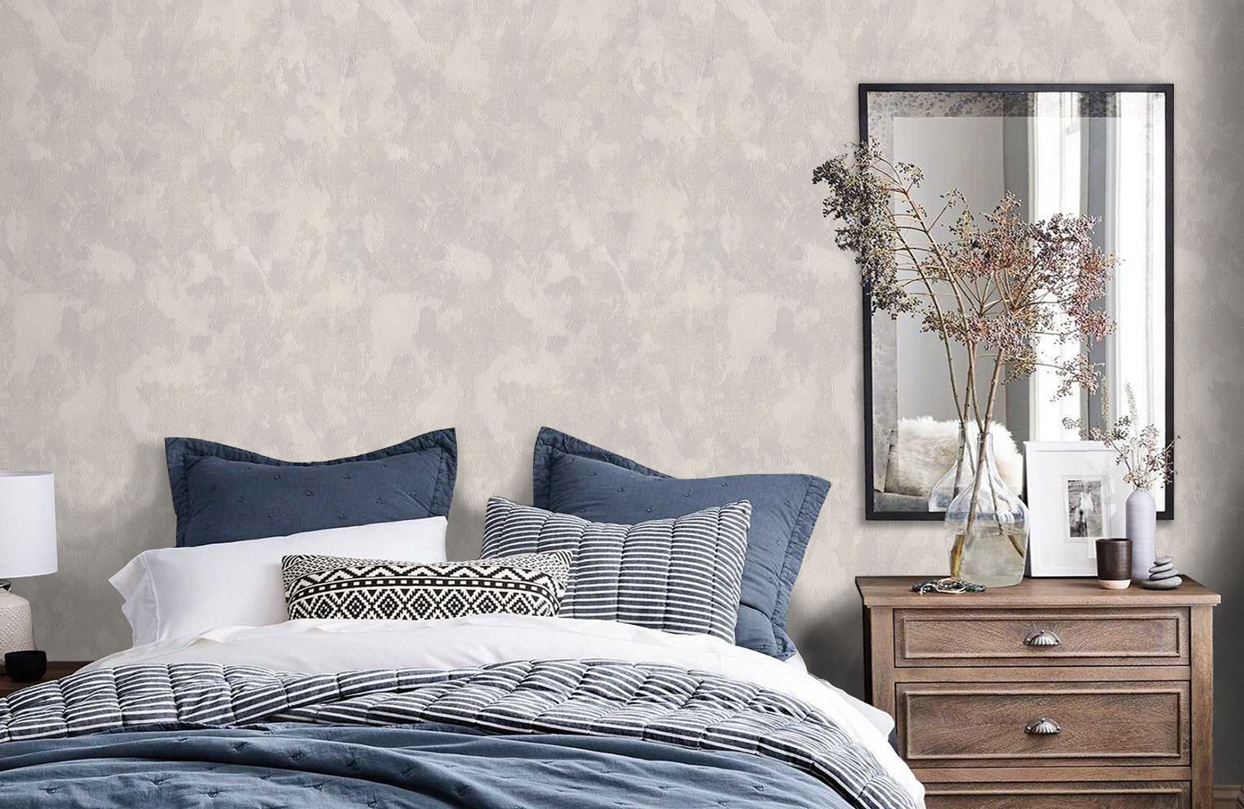 Обои 8018-11 фото в интерьере спальни