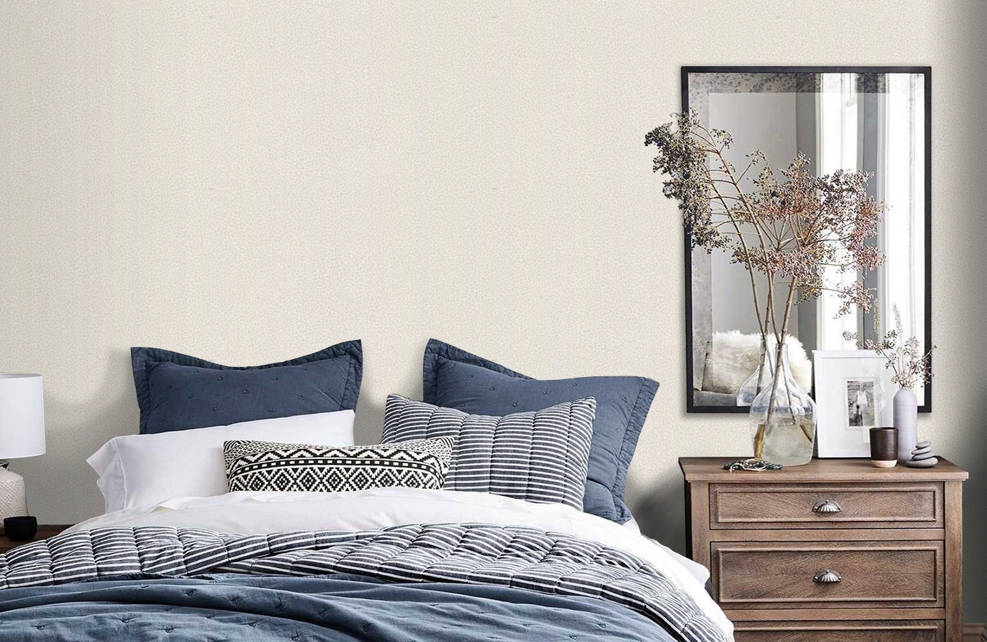 Обои RC19016 фото в интерьере спальни