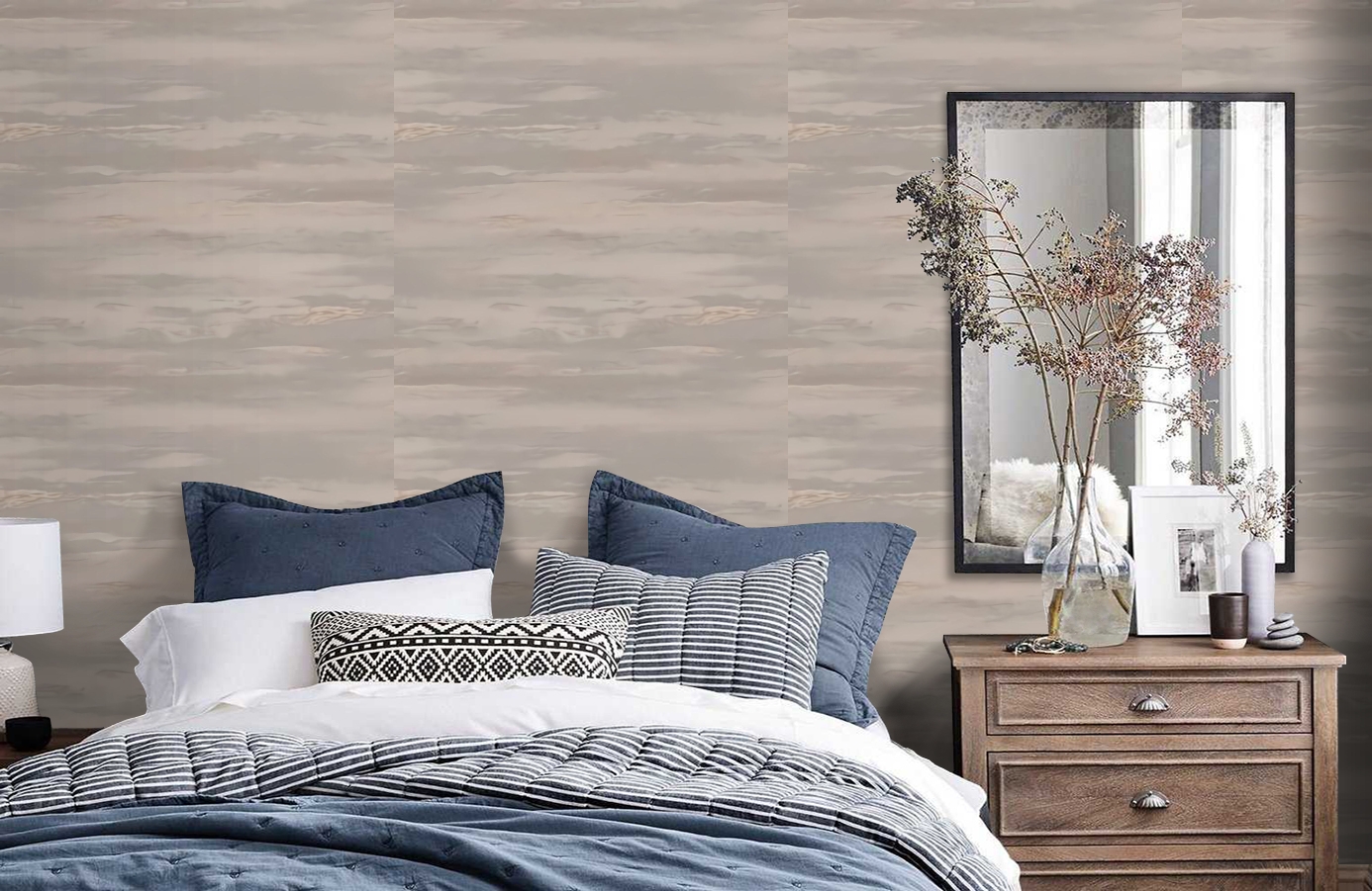 Обои 989439 фото в интерьере спальни