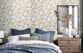 Обои Aviary Toile Indigo Fabri фото в интерьере спальни превью