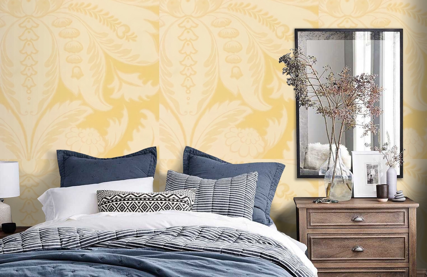 Обои Venetiandamask-Corn-Wpcw9 фото в интерьере спальни