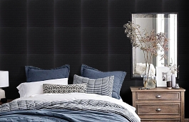 Обои Amesa 26-Charcoal фото в интерьере спальни превью