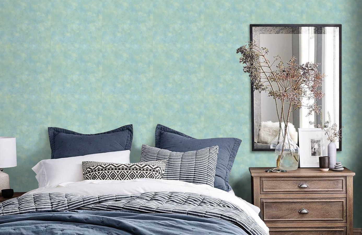 Обои TOT47354 фото в интерьере спальни