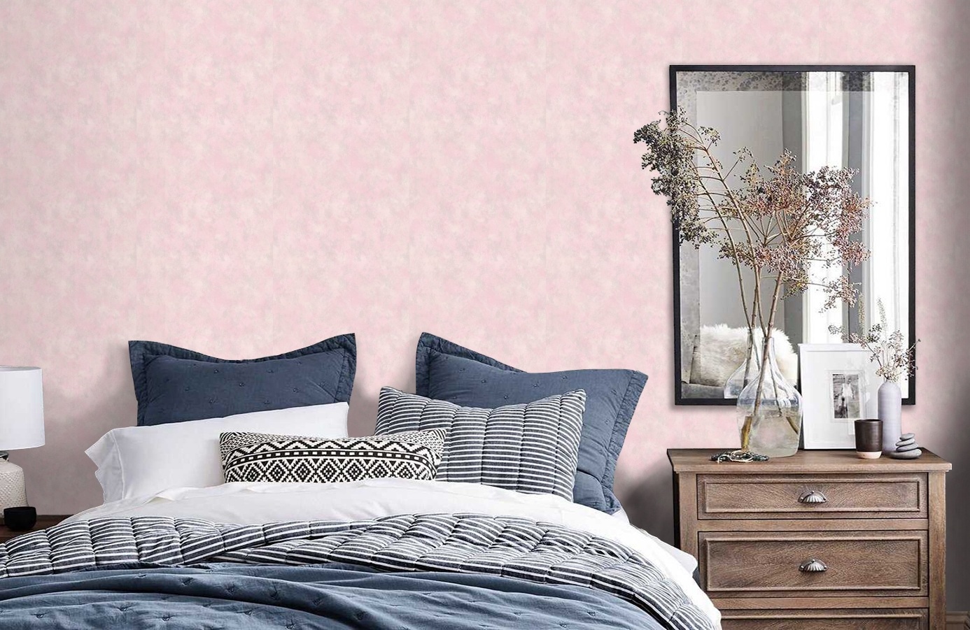 Обои TOT47355 фото в интерьере спальни