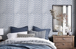Обои Lucienne Indigo фото в интерьере спальни превью