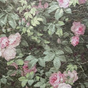 французские текстильные обои зеленые в комнату Zuber с цветами  Roses Anciennes ROSES_ANCIENNES_P__12 На фото французские текстильные обои зеленые в комнату Zuber с цветами  Roses Anciennes ROSES_ANCIENNES_P__12