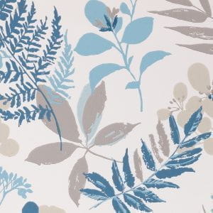 обои в комнату Clarke&Clarke с цветами  английской стиле Wild Garden W0047-04 На фото обои в комнату Clarke&Clarke с цветами  английской стиле Wild Garden W0047-04