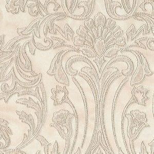 российские флизелиновые обои бежевые в комнату Euro Decor с вензелями Josephine 1117-00 На фото российские флизелиновые обои бежевые в комнату Euro Decor с вензелями Josephine 1117-00