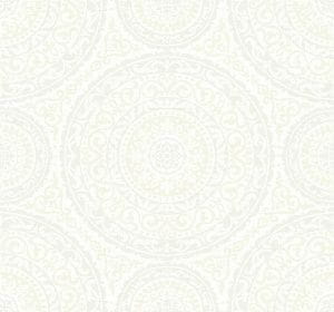 элитные флизелиновые полностью обои белые в гостиную с орнаментом Collins Company Monaco GC32108 На фото элитные флизелиновые полностью обои белые в гостиную с орнаментом Collins Company Monaco GC32108