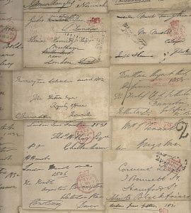 английские элитные обои в комнату с текстом Andrew Martin Navigator Love Letter Parchment На фото английские элитные обои в комнату с текстом Andrew Martin Navigator Love Letter Parchment