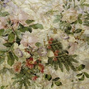 французские текстильные обои бежевые в комнату Zuber с цветами  Roses Anciennes ROSES_ANCIENNES_P__07 На фото французские текстильные обои бежевые в комнату Zuber с цветами  Roses Anciennes ROSES_ANCIENNES_P__07