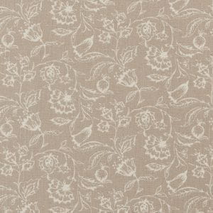 обои в комнату Clarke&Clarke с цветами  английской стиле Clarisse W0031-04 На фото обои в комнату Clarke&Clarke с цветами  английской стиле Clarisse W0031-04