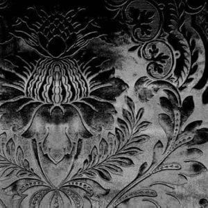французские текстильные обои серые Zuber Anastasia 564 NOIR На фото французские текстильные обои серые Zuber Anastasia 564 NOIR